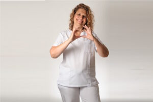 קרן שירה טיכו אחות פרטית (3)